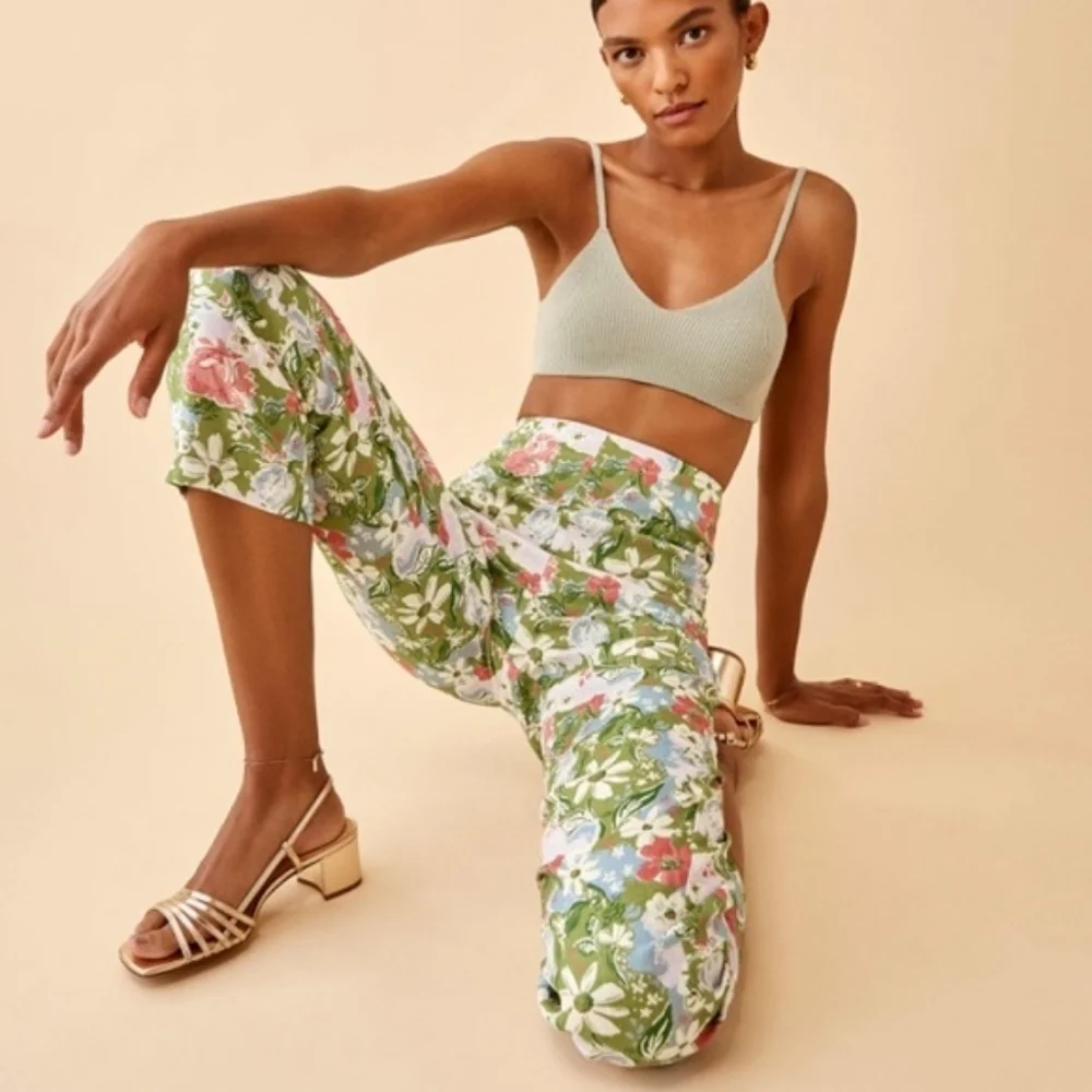 NWOT Reformation Pinegrove Highrise Crop Linen Pants Floral Print Size 6P